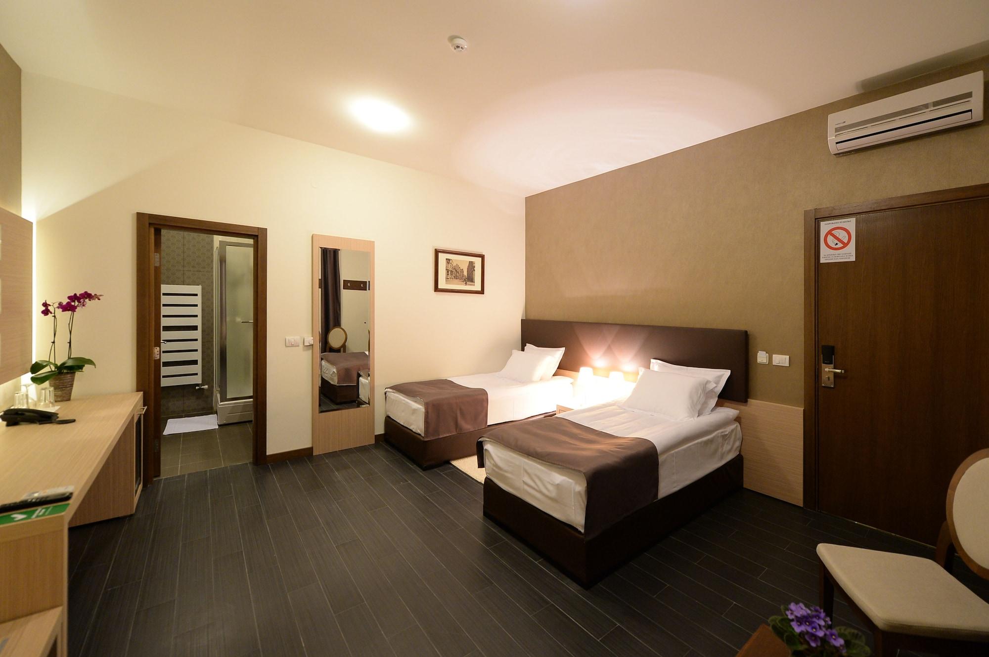 Hotel Majdan Belgrad Dış mekan fotoğraf