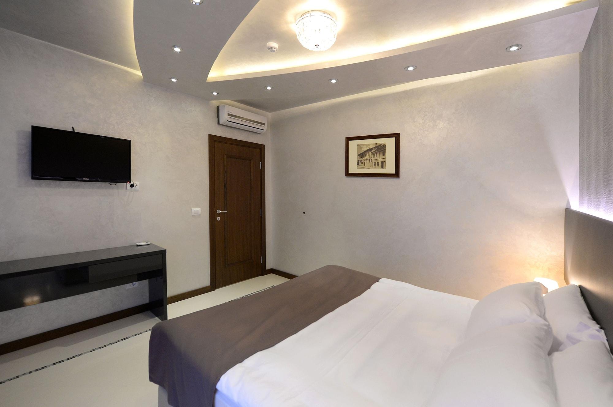 Hotel Majdan Belgrad Dış mekan fotoğraf